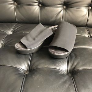 steven by steve madden black slide platforms comfy